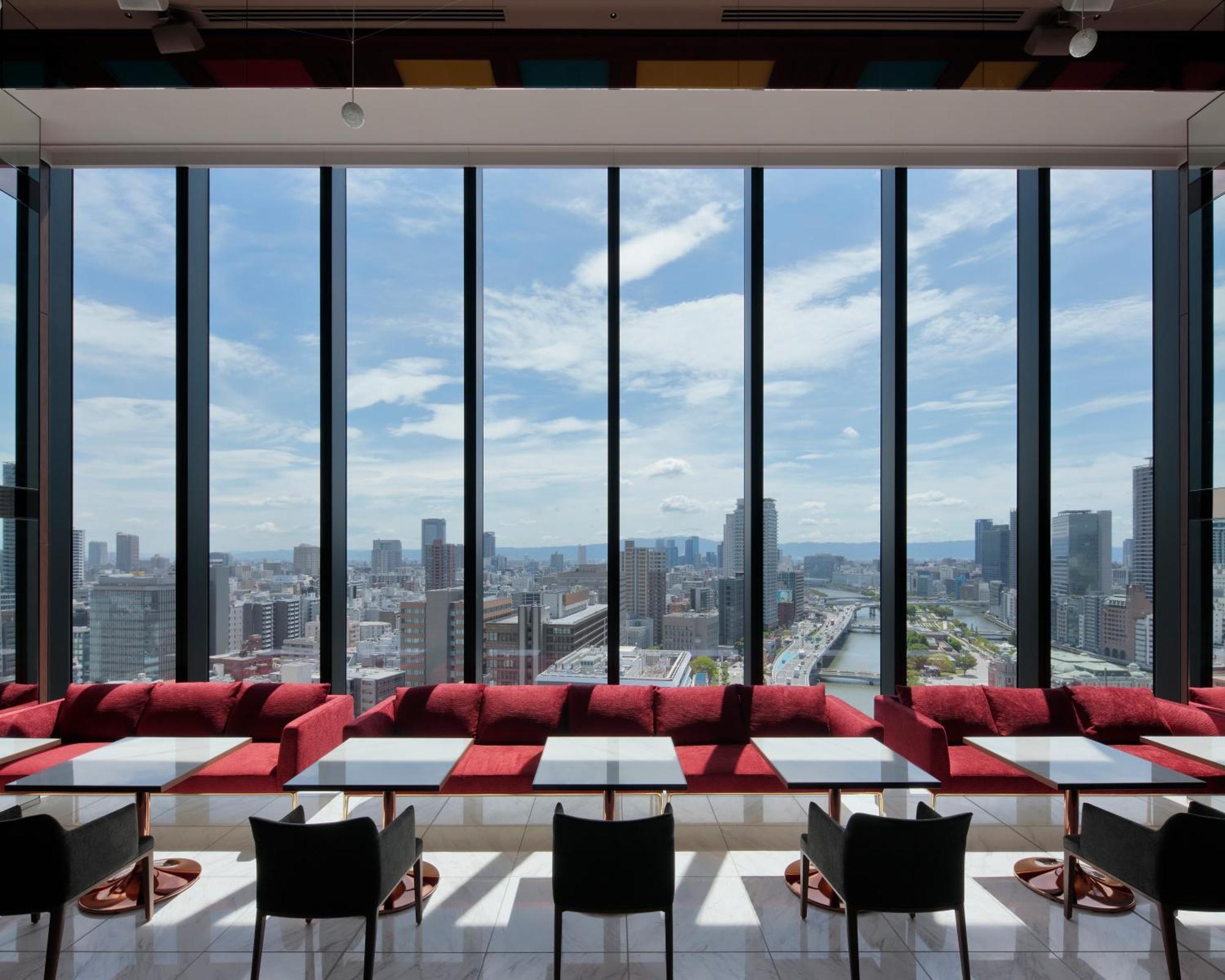 Candeo Hotels Osaka The Tower Екстер'єр фото View from the 360° Sky Bar