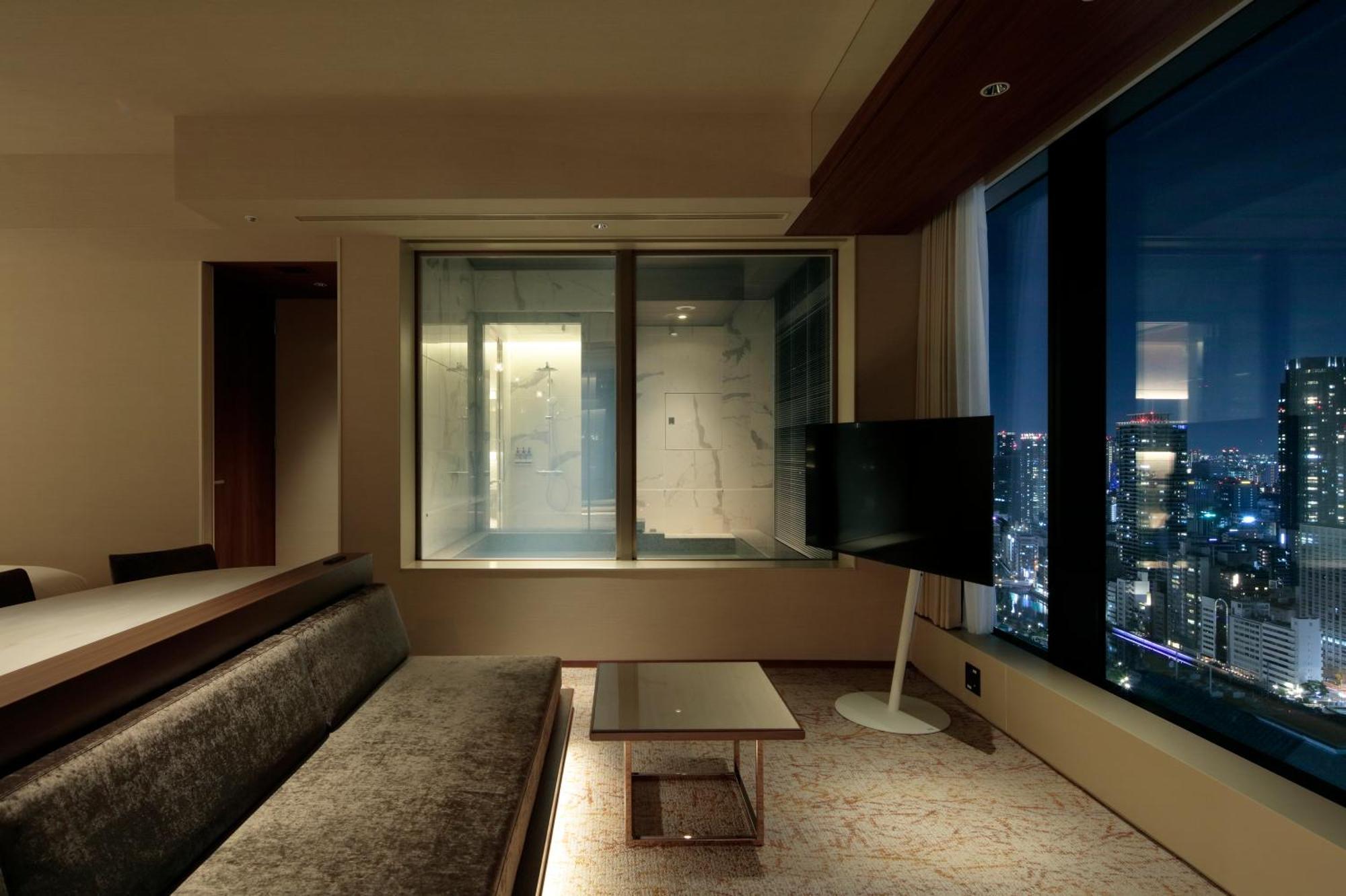 Candeo Hotels Osaka The Tower Екстер'єр фото A room at the hotel