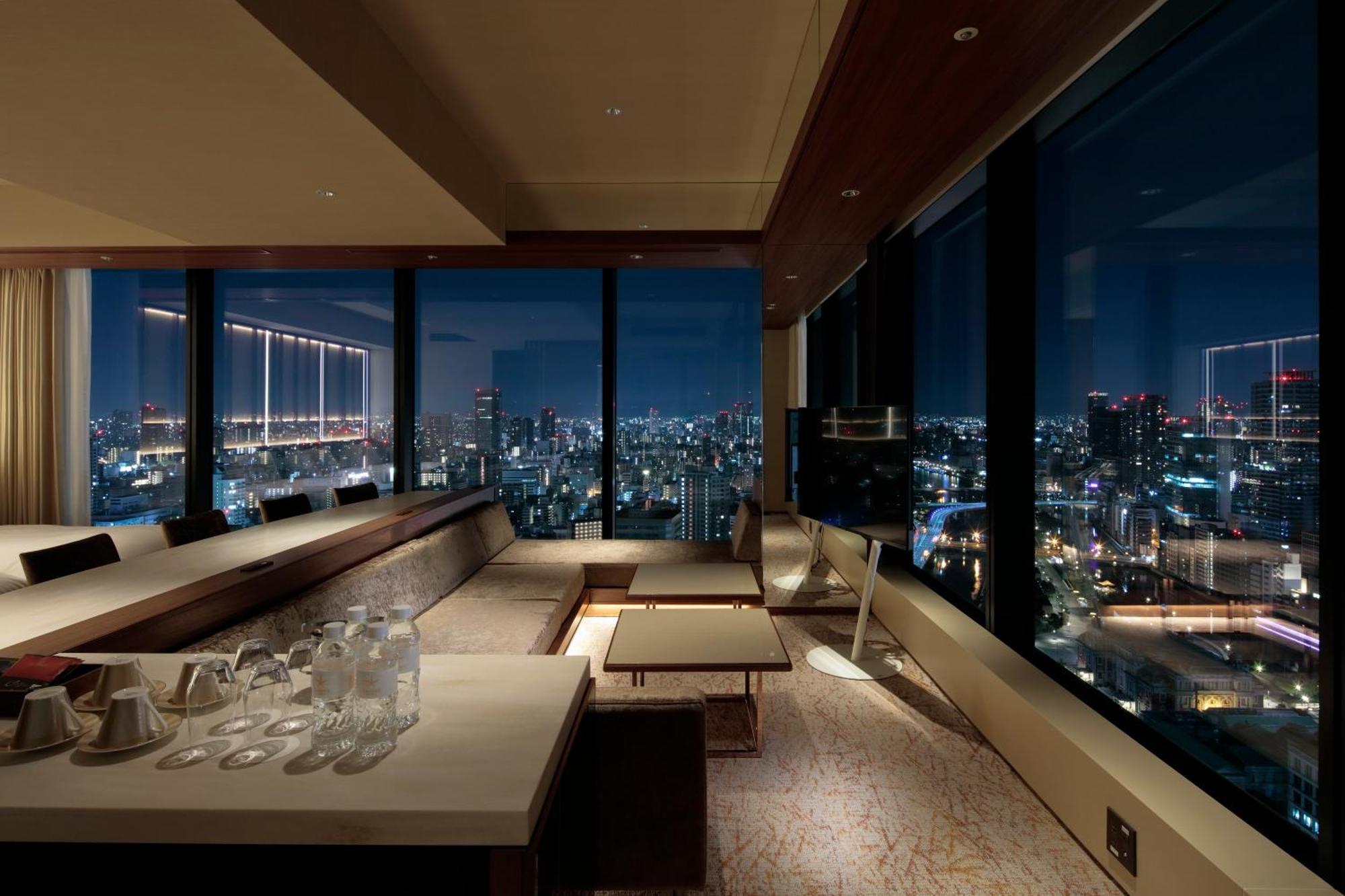 Candeo Hotels Osaka The Tower Екстер'єр фото